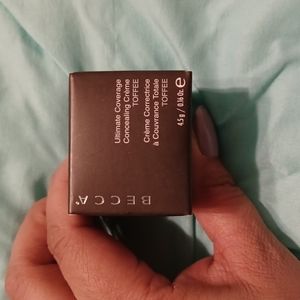Becca concealer